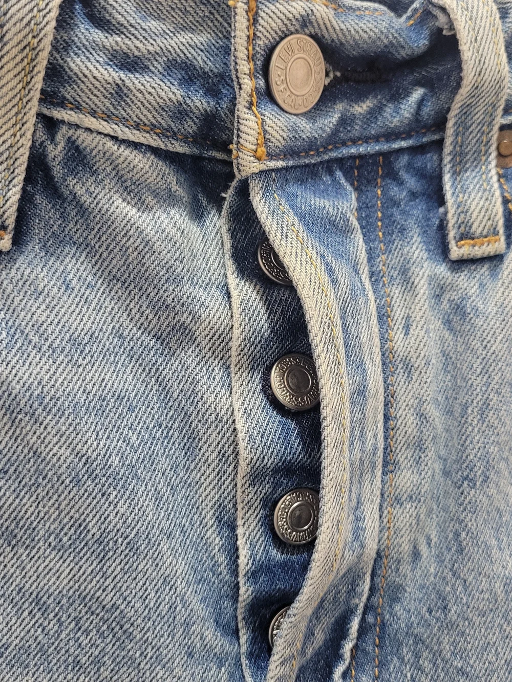 Levi 501 Skinny Womens Light Washed Distressed Jeans Size 24